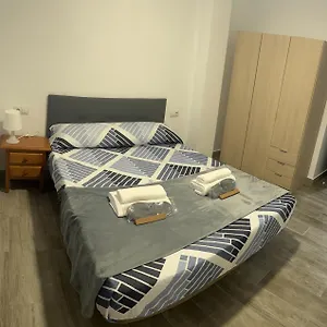  Apartamento Tejares 1